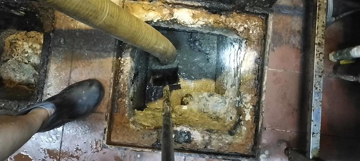 海丰污水池清理一般都有毒气，怎么预防中毒呢？